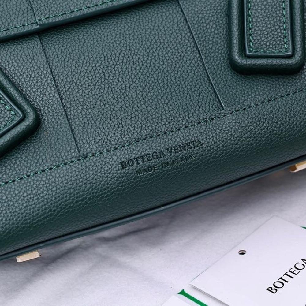Luxury Stylish Woven Top Handle Bag