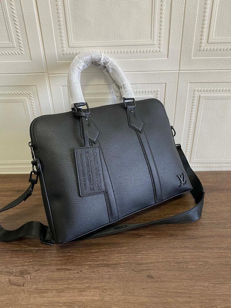 Stylish Refined Leather Crossbody Bag