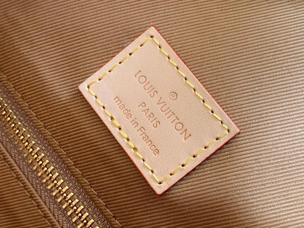 Classic Italian-Inspired Canvas Bag