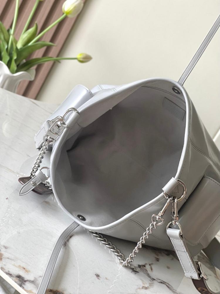 Modern Refined Grey Leather Shoulder Bag