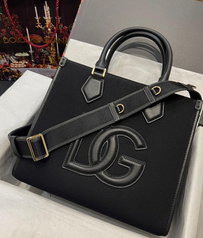 Modern Refined Leather Shoulder Bag
