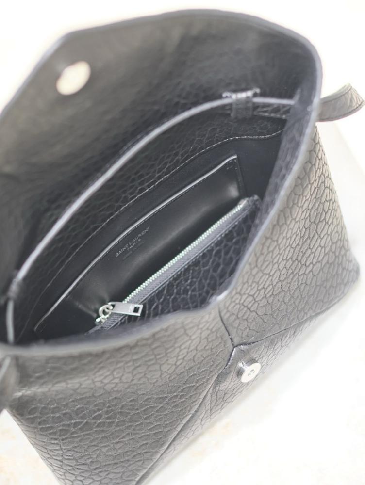 Italian-Inspired Stylish Lambskin Crossbody Bag