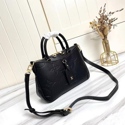 Modern Leather Tote Bag – Limited Edition