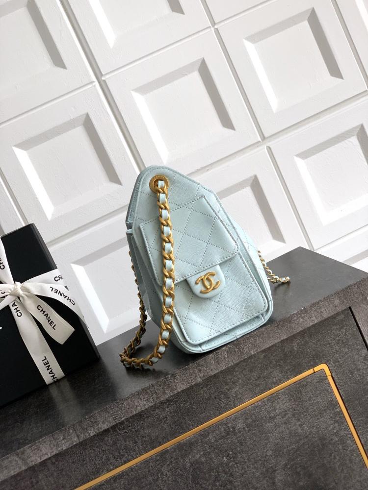 Elegant Gold Leather Hobo Bag