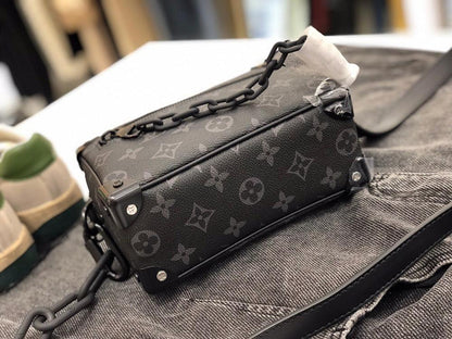 Modern Elegant Crossbody Bag