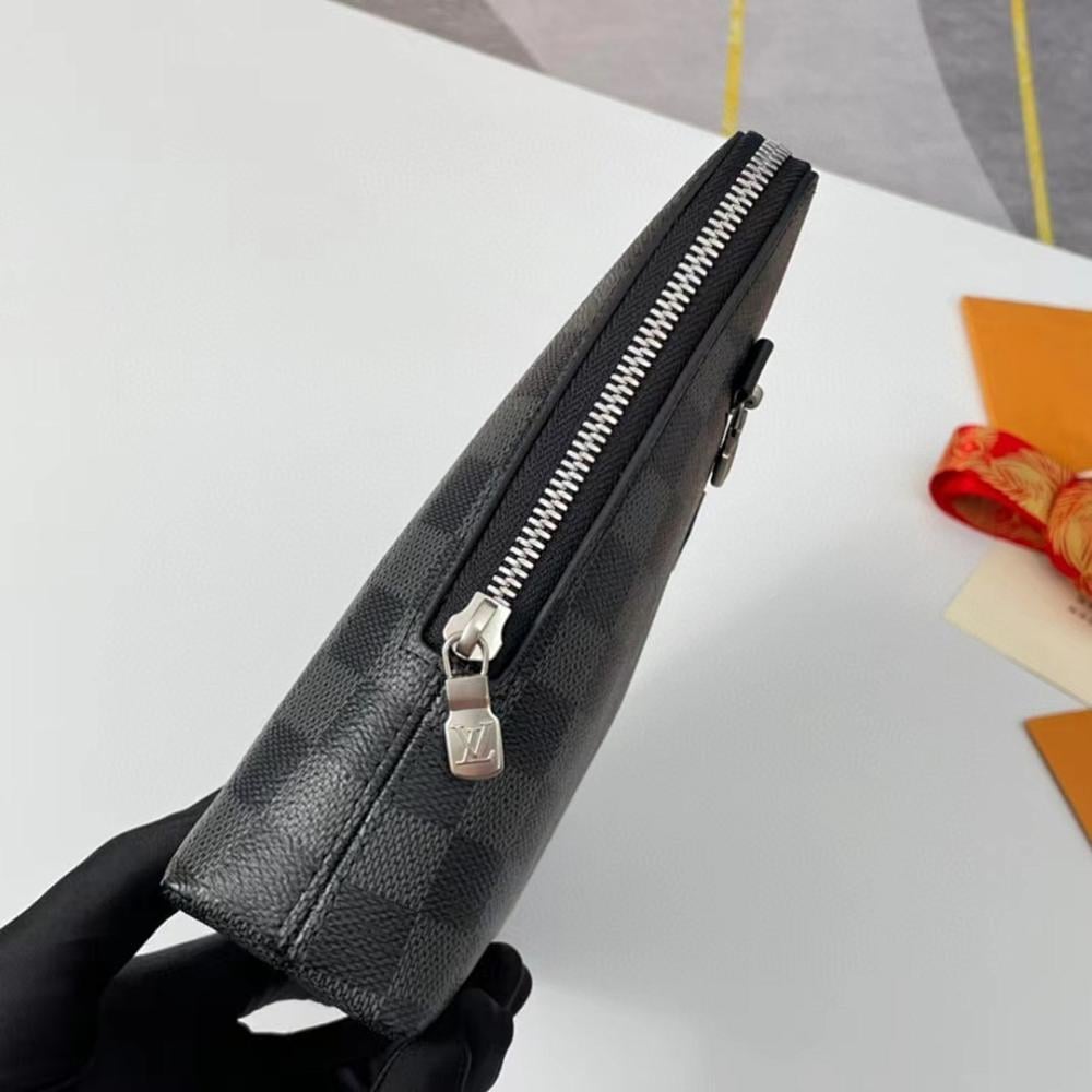 Modern Elegant Leather Bag