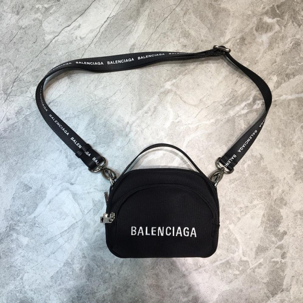 Elegant Shoulder Bag