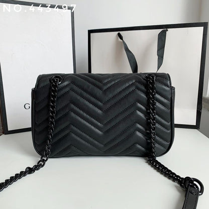 Elegant Shoulder Bag – Limited Edition