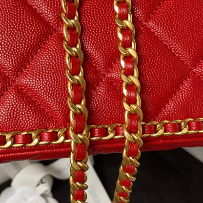 Classic Shoulder Bag