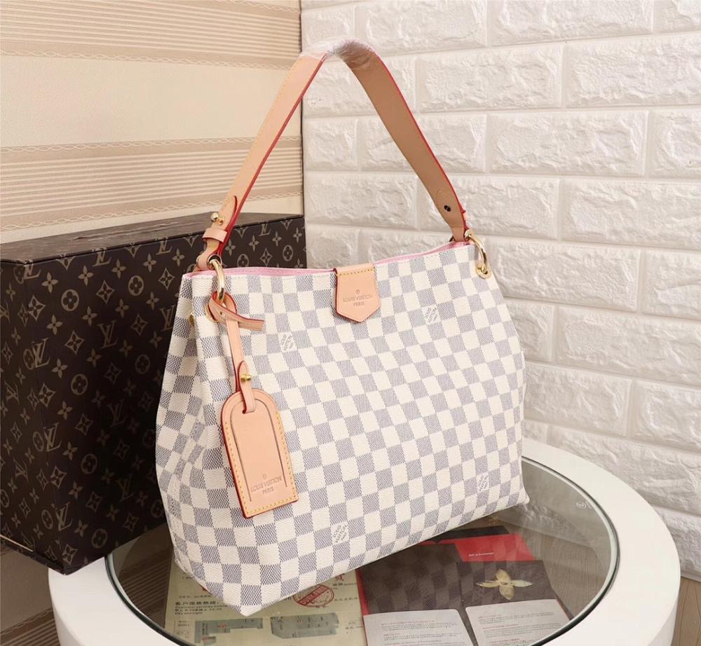 Modern Italian-Inspired Crossbody Bag