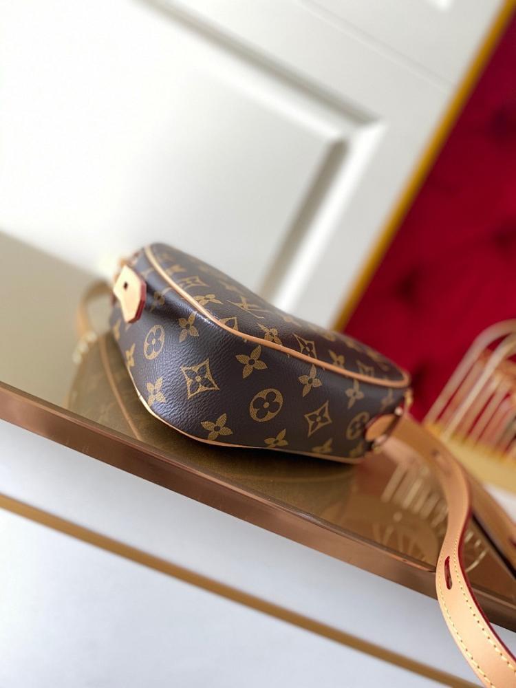 Modern Italian-Inspired Printed Canvas Shoulder Bag