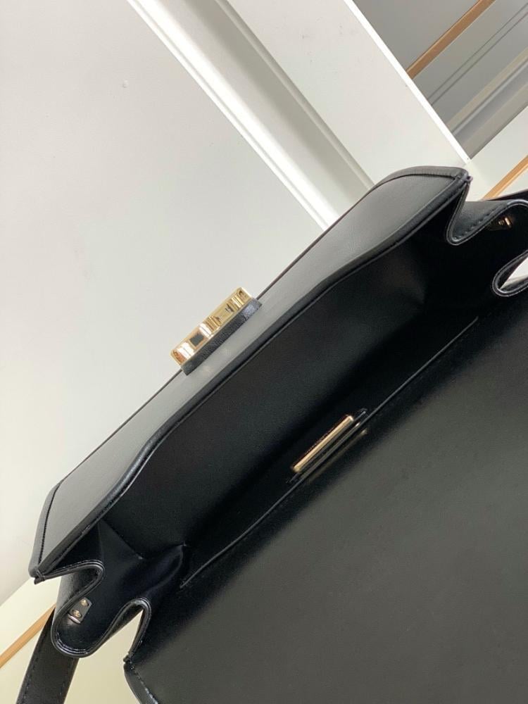 Stylish Premium Shoulder Bag