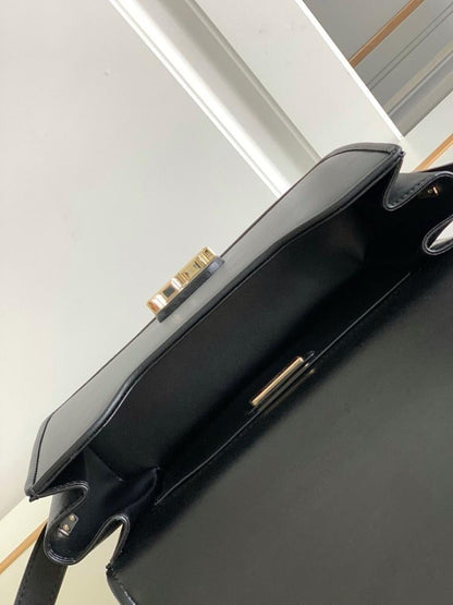 Stylish Premium Shoulder Bag