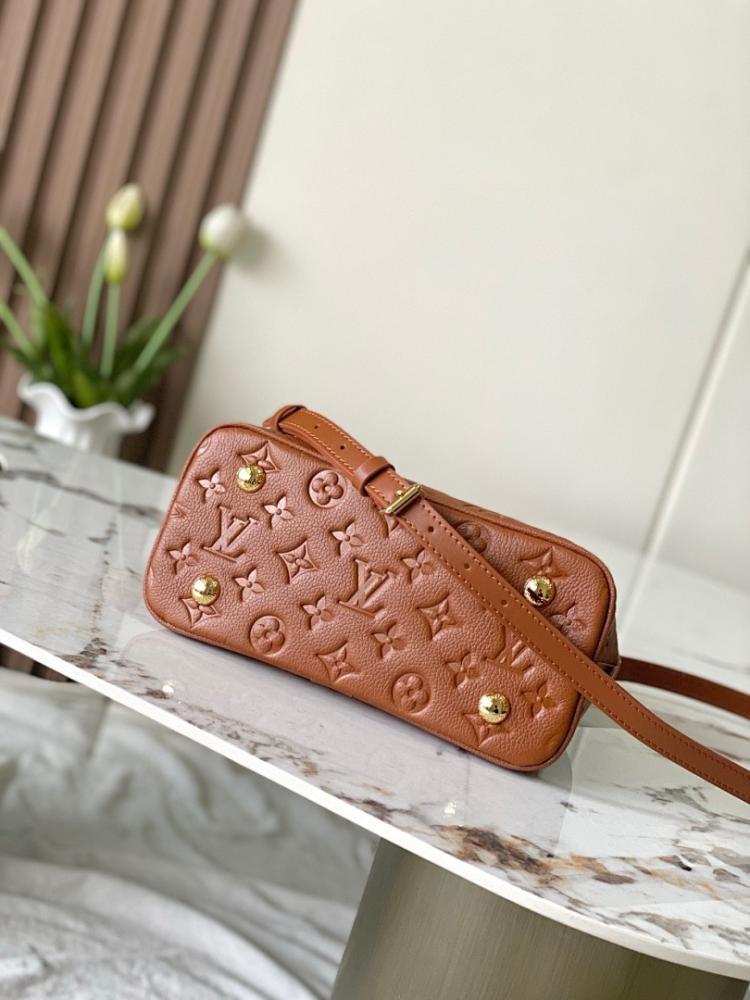 Alma Gold Leather Tote Bag