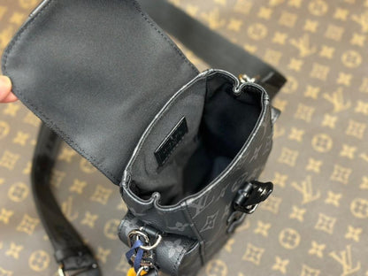 Italian-Inspired Elegant Black Leather Crossbody Bag