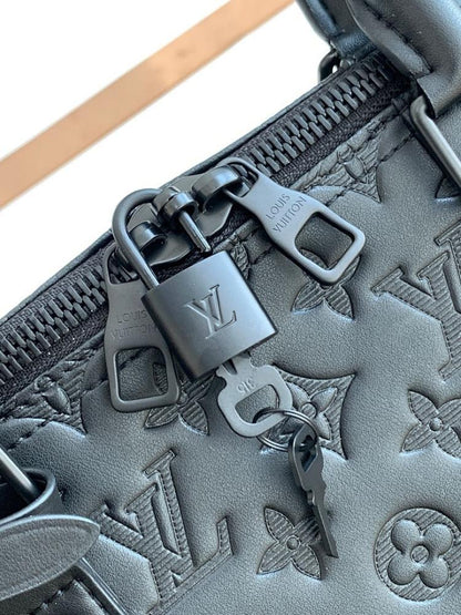 Elegant Stylish Leather Travel Bag