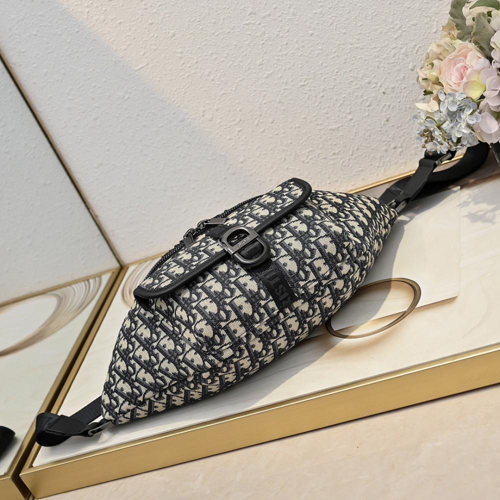 Modern Elegant Black Printed Leather Bag