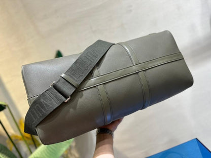 Alma Leather Travel Bag