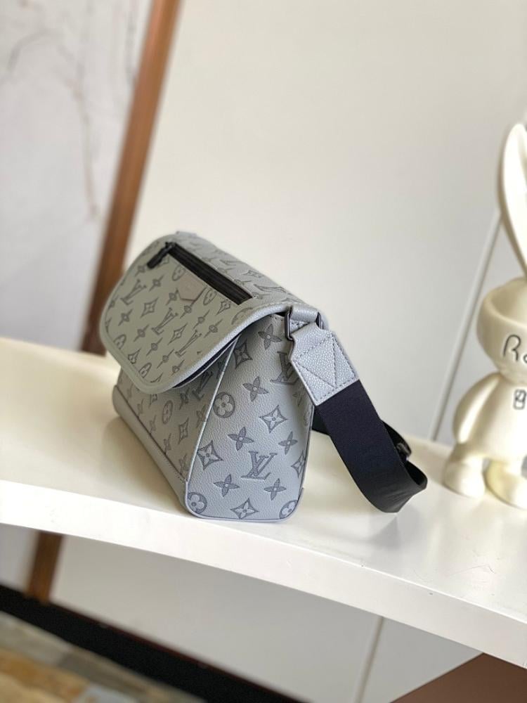 Elegant Premium Monogram Leather Shoulder Bag