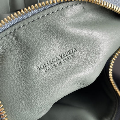 Classic Shoulder Bag