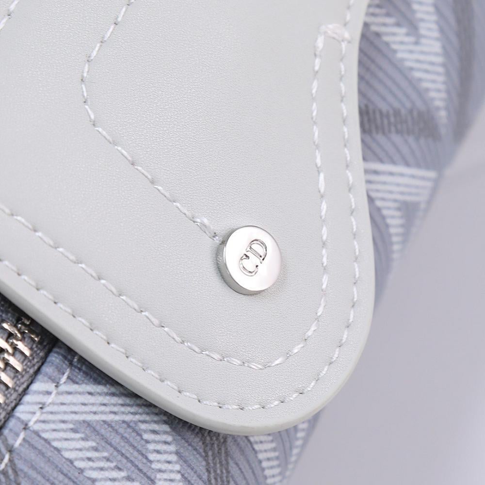 Stylish Refined Grey Leather Crossbody Bag