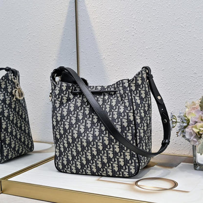 Classic Elegant Gold Embroidered Lambskin Bucket Bag – Special Edition