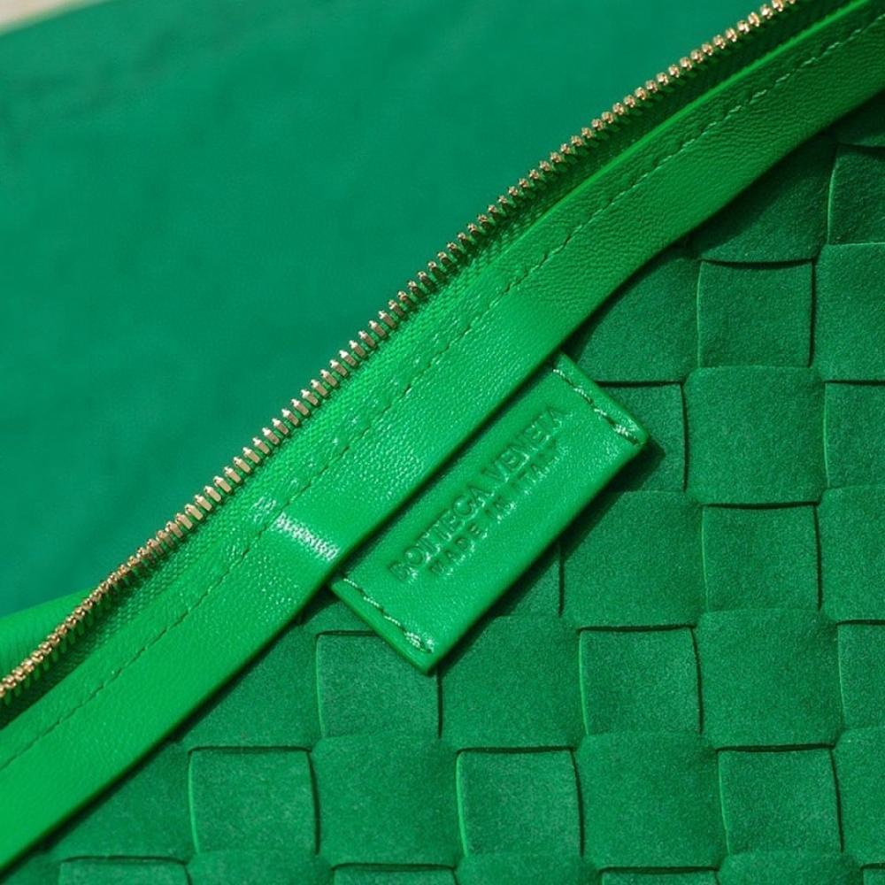 Alma Gold Woven Lambskin Shoulder Bag