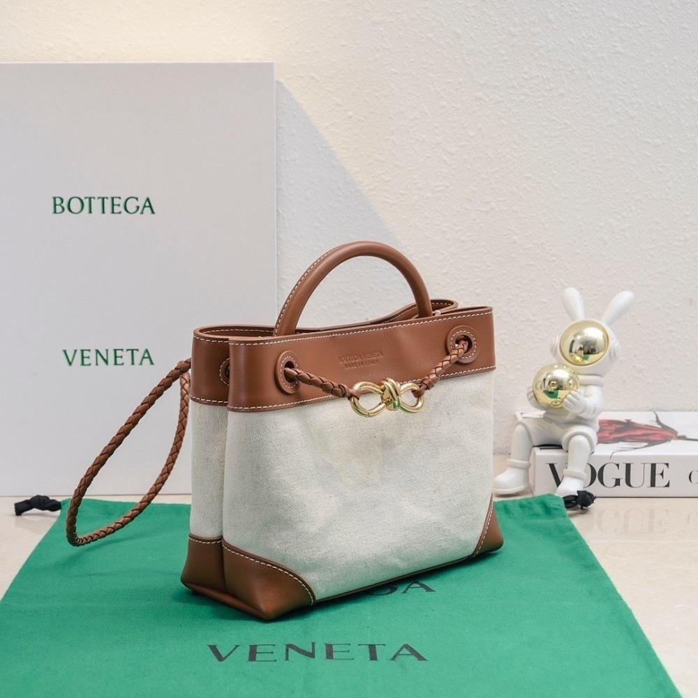 Modern Luxury Leather Top Handle Bag
