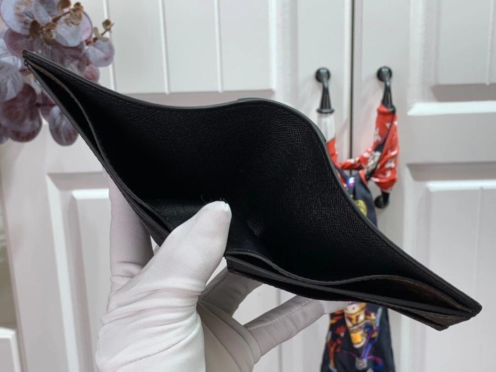 Elegant Wallet