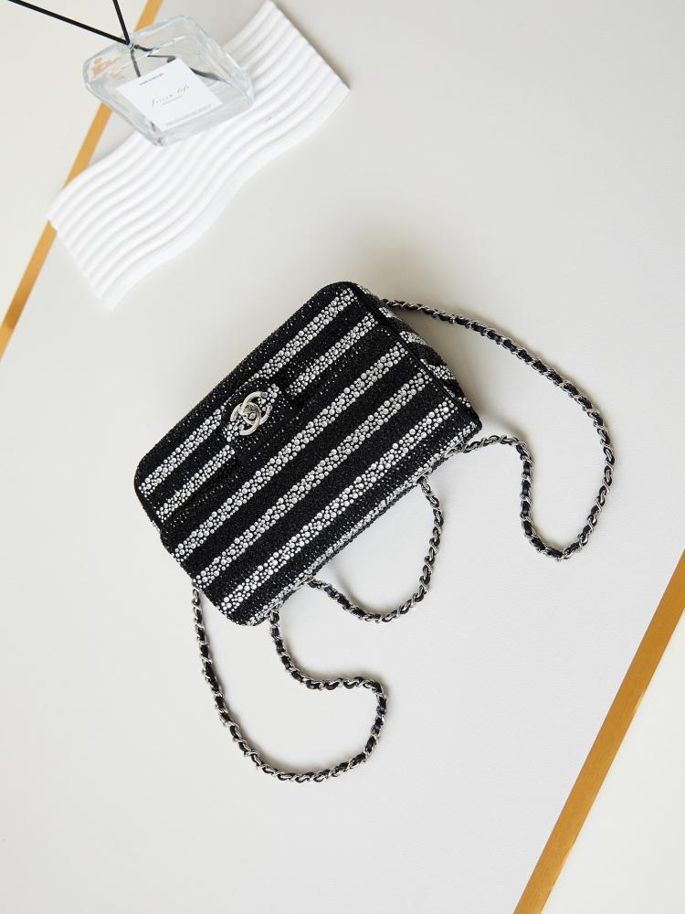 Elegant Shoulder Bag