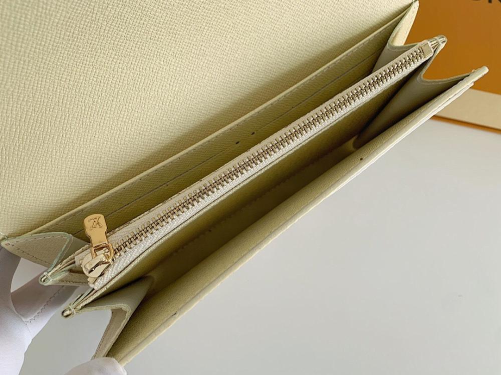 Modern Wallet