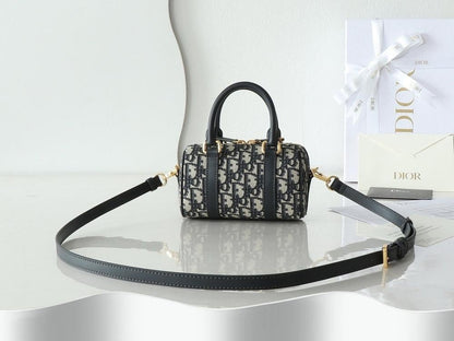 Elegant Printed Leather Shoulder Bag – Special Edition