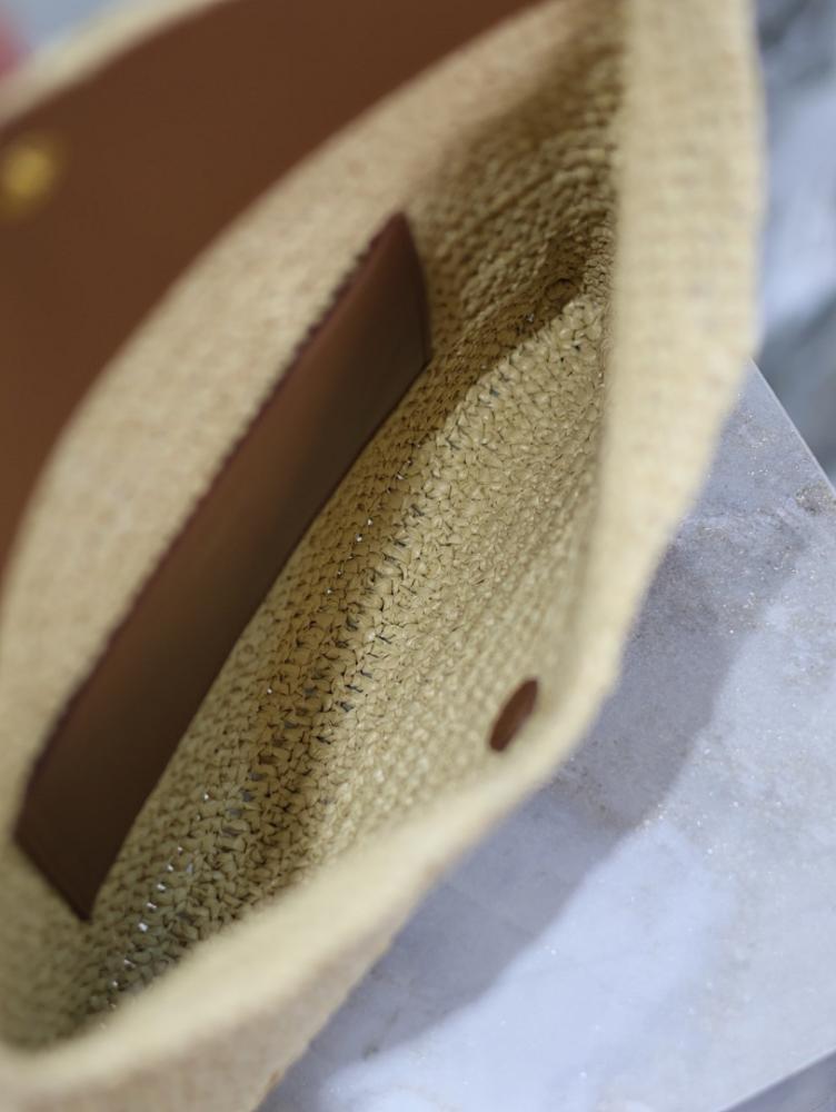 Modern Italian-Inspired Woven Leather Crossbody Bag