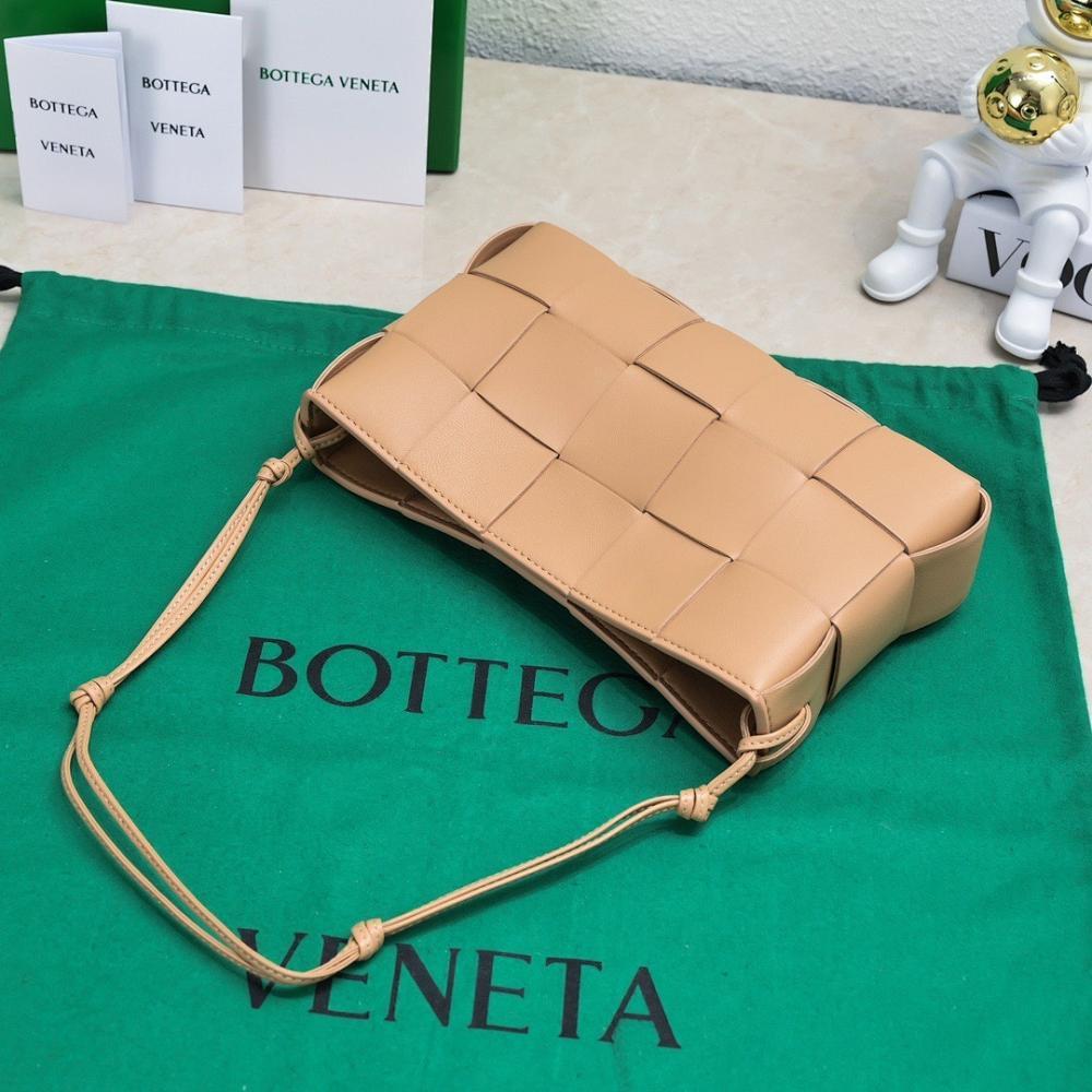 Modern Woven Leather Crossbody Bag – Special Edition