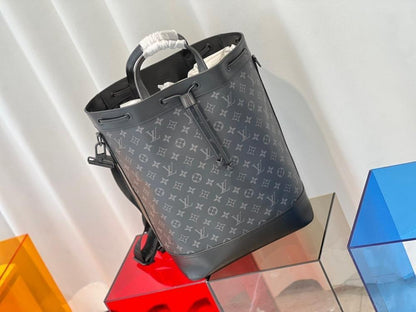 Classic Modern Shoulder Bag