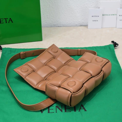 Stylish Refined Lambskin Crossbody Bag