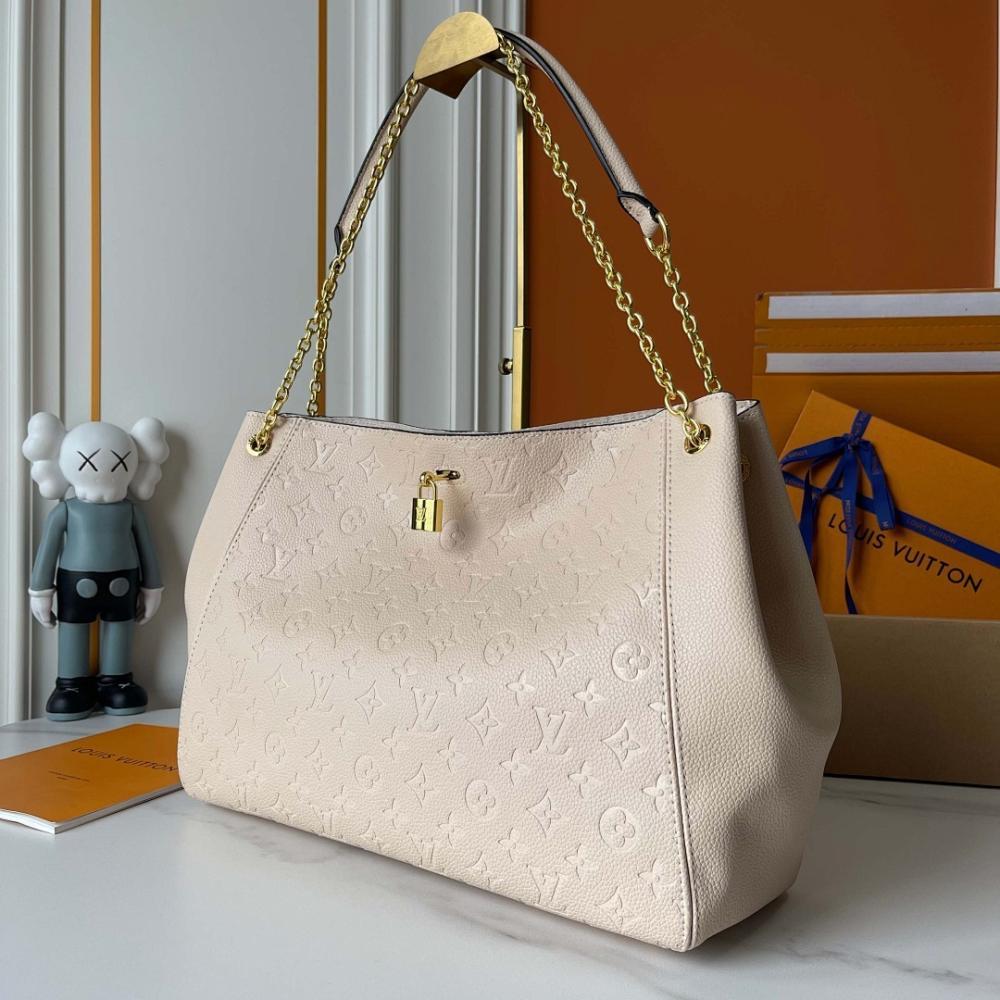 Elegant Monogram Leather Shoulder Bag – Limited Edition
