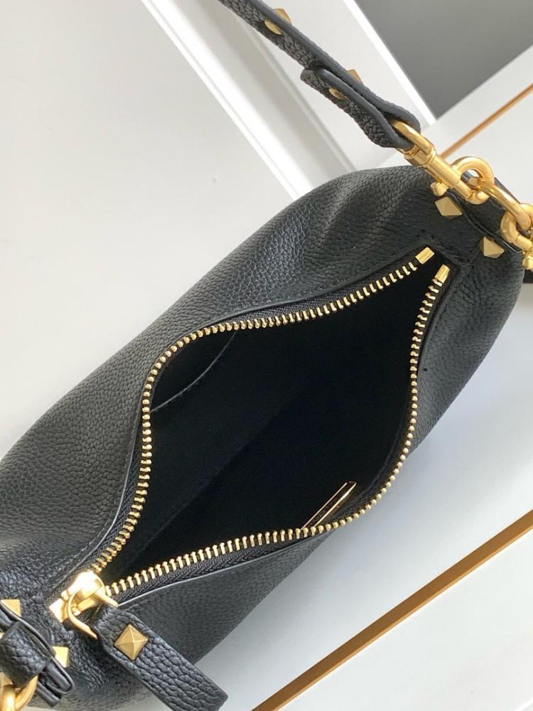Elegant Calfskin Shoulder Bag – Limited Edition