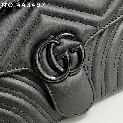 Elegant Shoulder Bag – Limited Edition