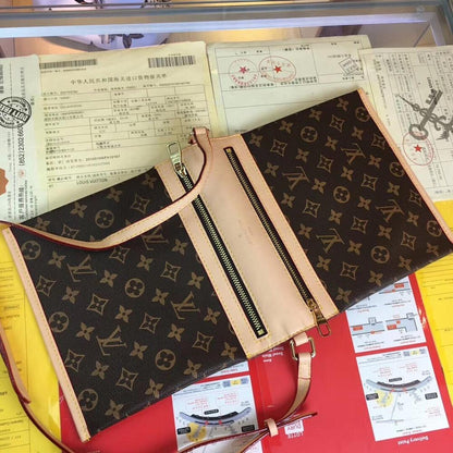 Italian-Inspired Elegant Leather Bag