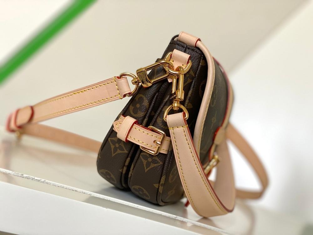 Stylish Refined Leather Crossbody Bag
