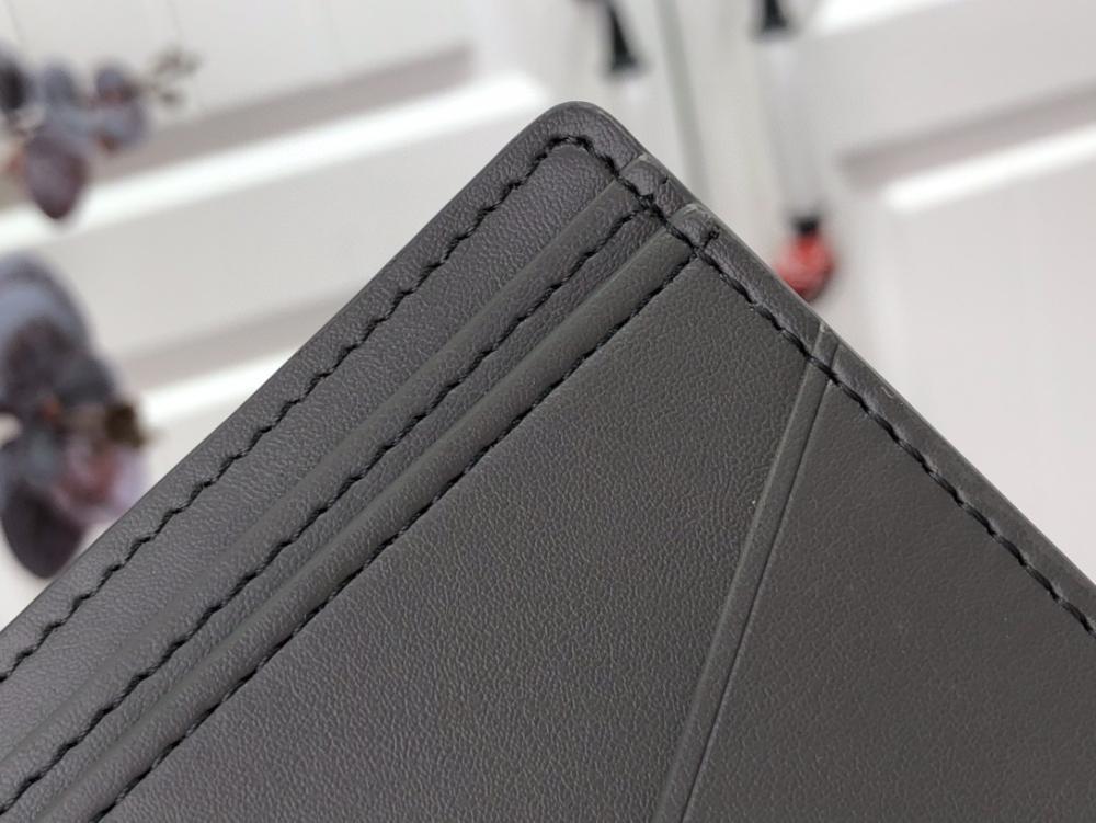 Elegant Wallet