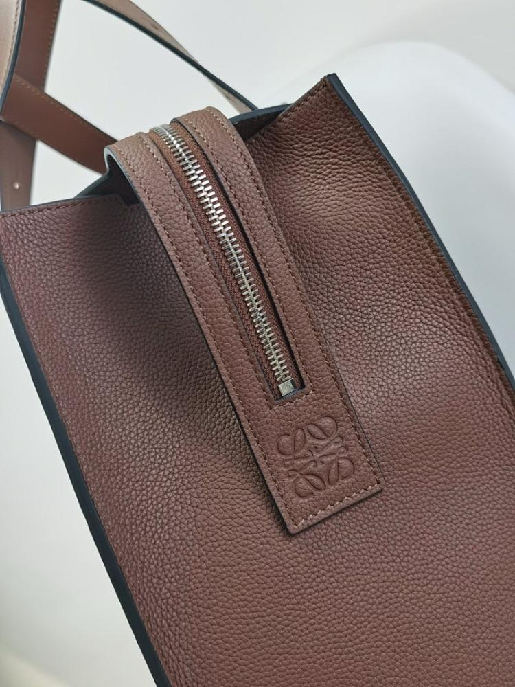 Modern Elegant Leather Bag