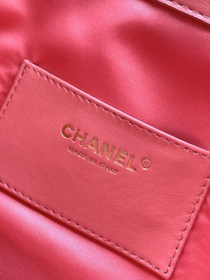 Classic Bucket Bag