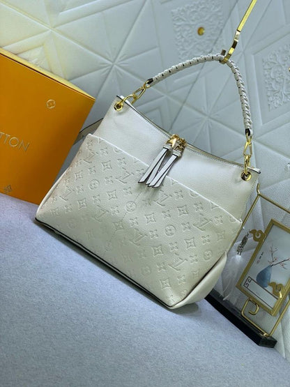 Elegant Refined Woven Leather Shoulder Bag