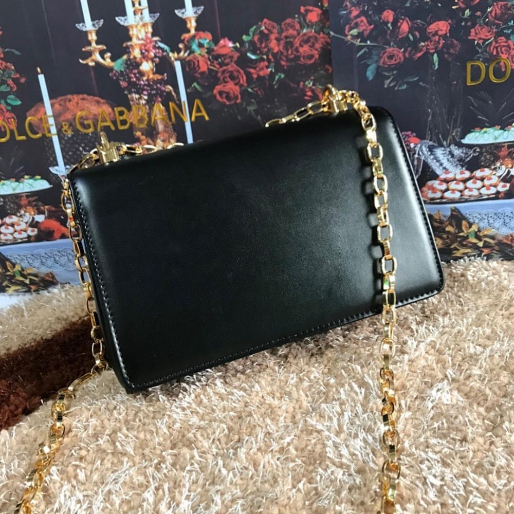 Modern Refined Crossbody Bag