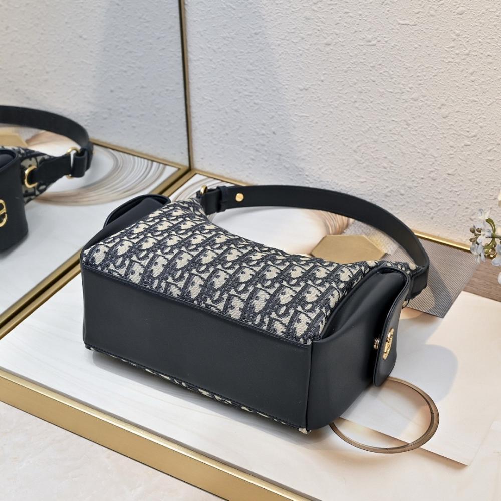 Italian-Inspired Stylish Gold Embroidered Lambskin Shoulder Bag