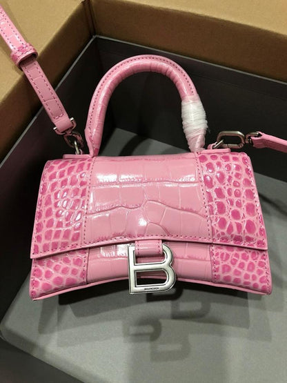 Stylish Refined Leather Shoulder Bag