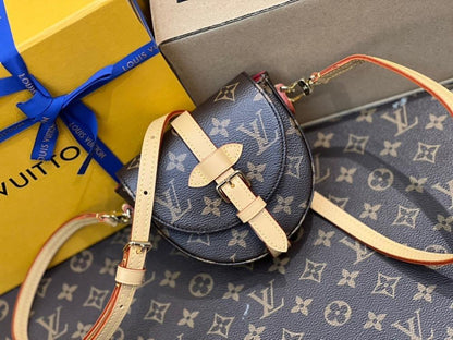 Modern Italian-Inspired Canvas Shoulder Bag