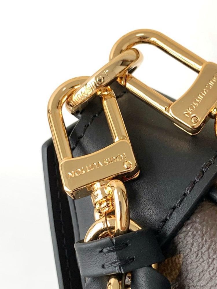 Luxury Stylish Woven Leather Shoulder Bag